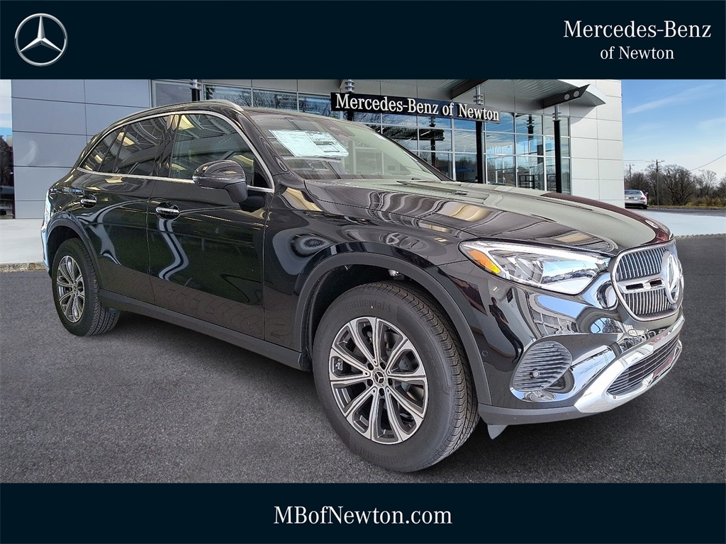 2026 Mercedes-Benz GLC Base's photo