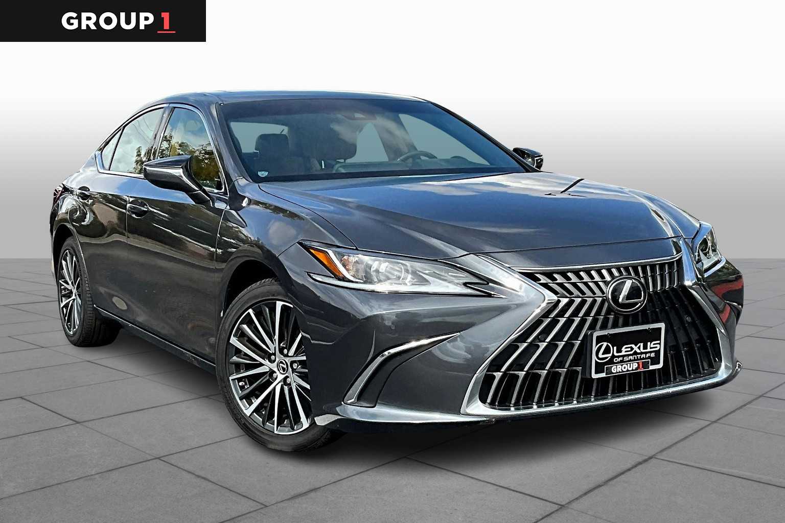 2024 Lexus ES 250 Premium photo 2