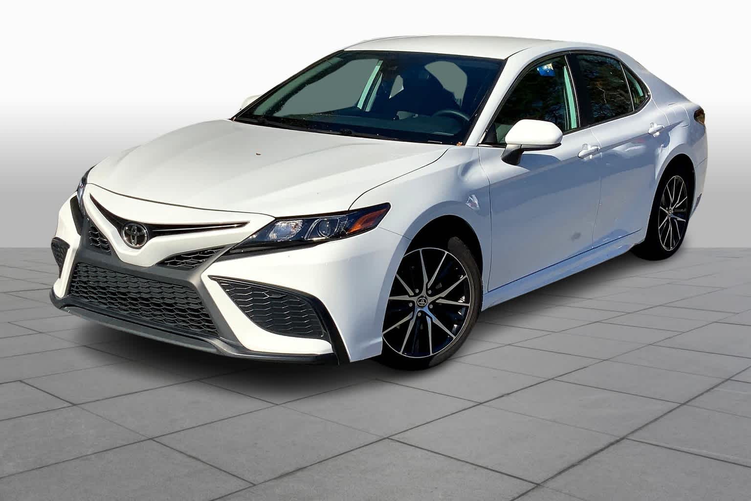 PreOwned 2021 Toyota Camry SE 4dr Car in Columbus MU465612