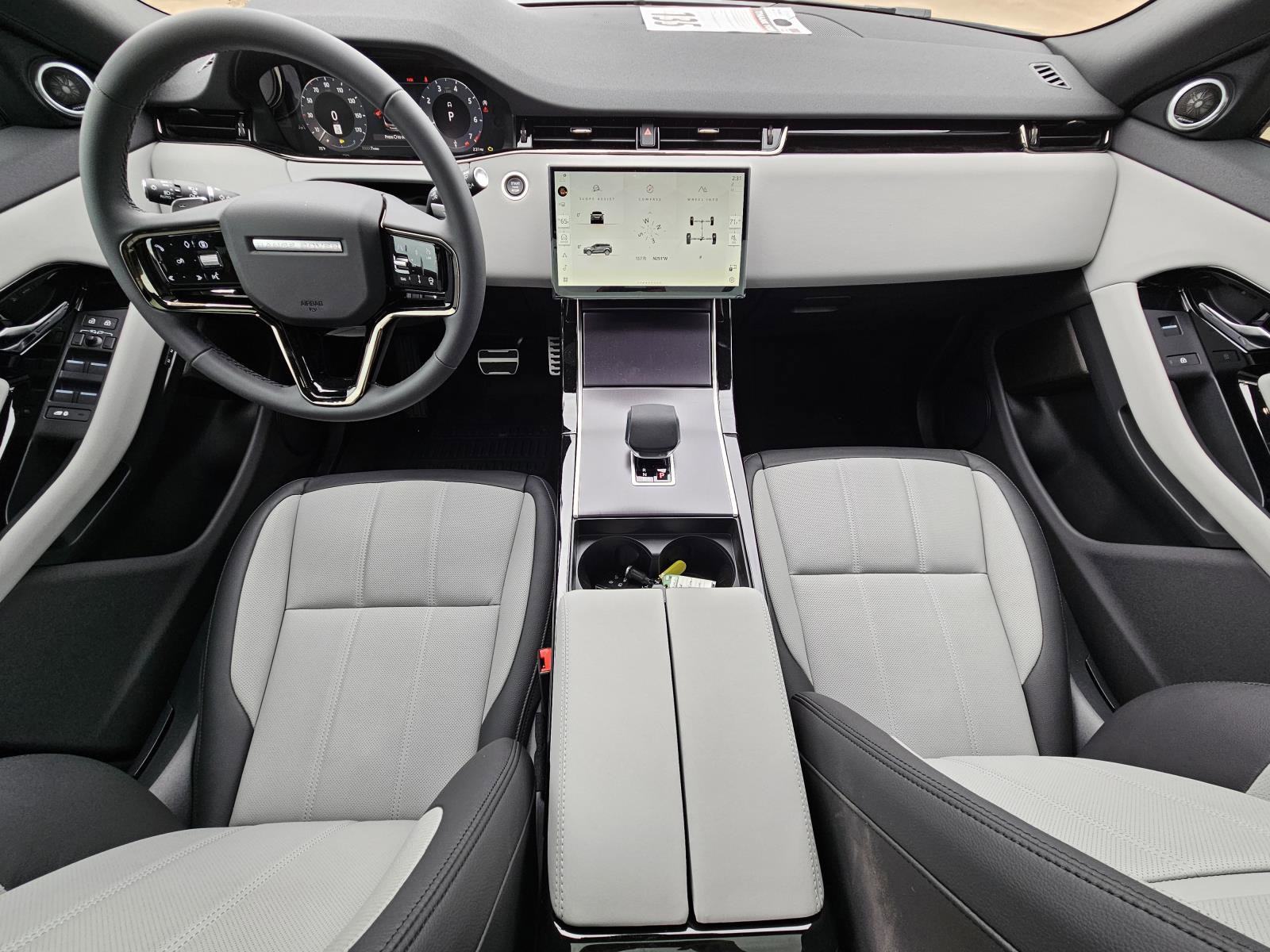 2026 Land Rover Range Rover Evoque Dynamic SE photo 37