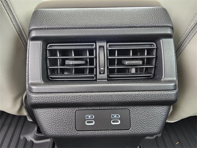 2025 Honda Accord Hybrid Touring photo 9