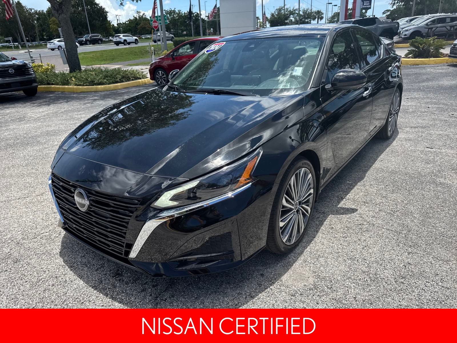 2024 Nissan Altima 2.5 SL photo 2
