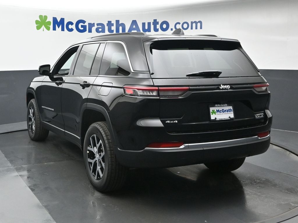 2025 Jeep Grand Cherokee Limited photo 17