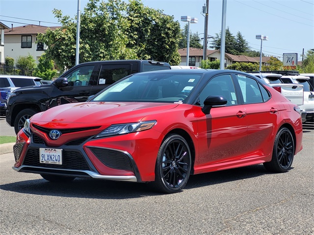 2024 Toyota Camry Hybrid XSE photo 10