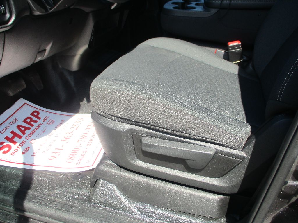 2025 Ram 3500 Tradesman photo 14