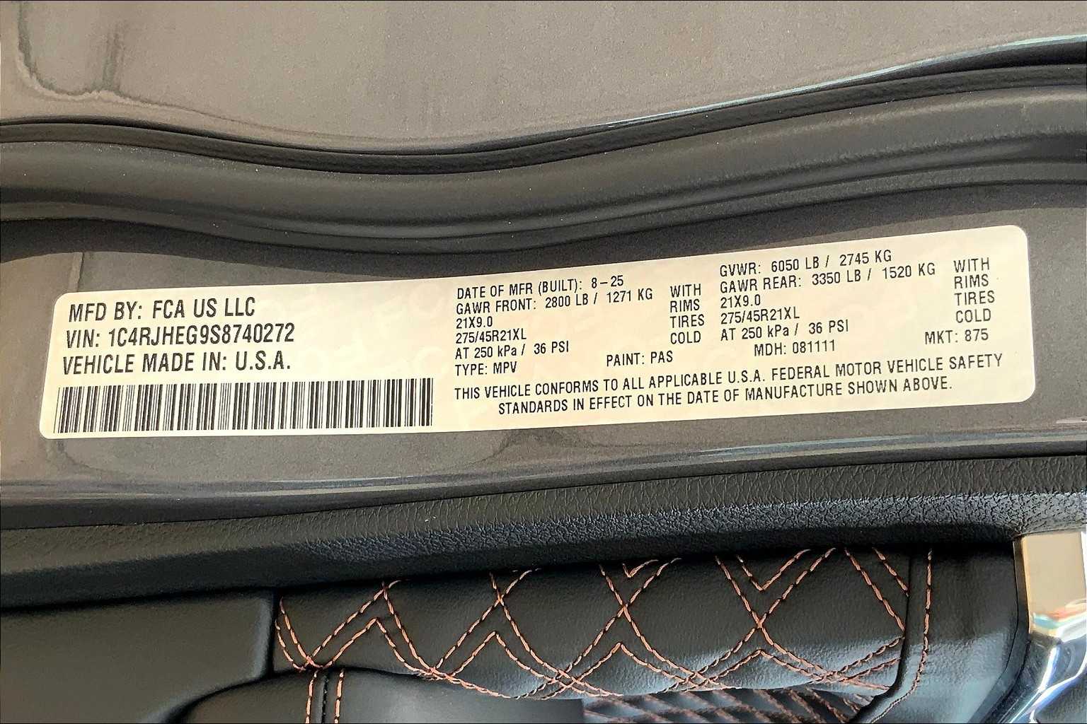 2025 Jeep Grand Cherokee Summit Reserve photo 17
