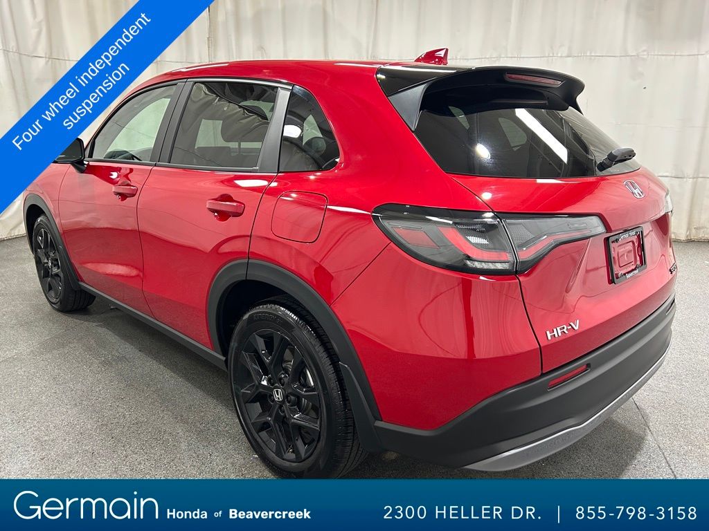 2025 Honda HR-V Sport photo 4