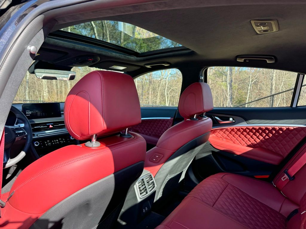 2025 Genesis G70 3.3T Sport Advanced photo 21
