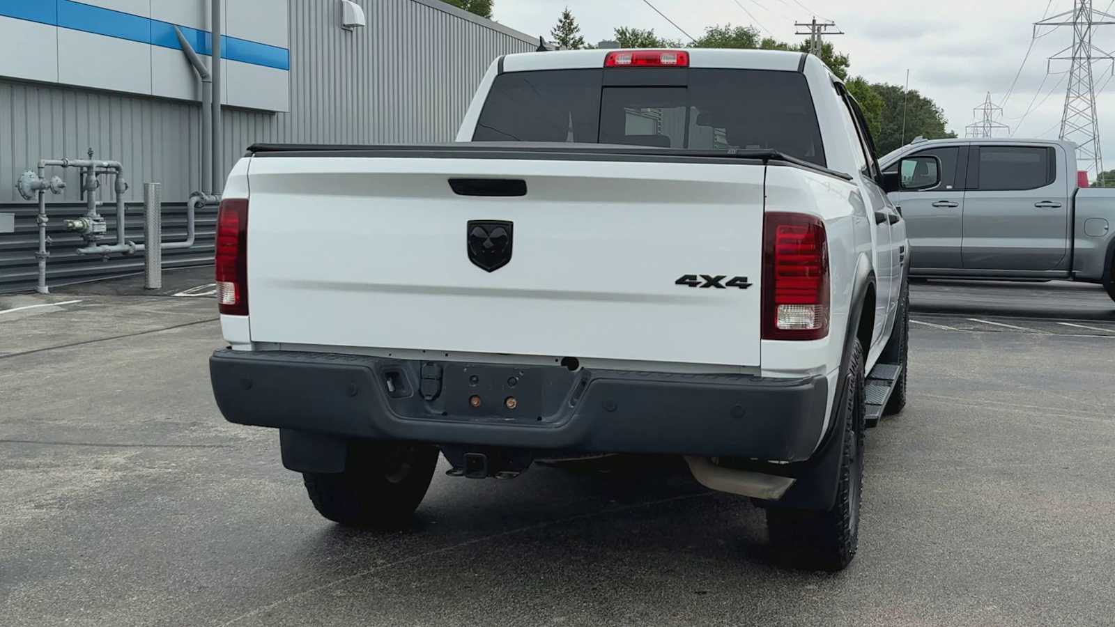 2020 Ram 1500 Classic Warlock photo 3