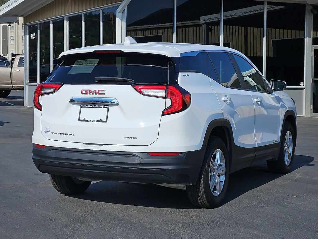 2024 Gmc Terrain SLE photo 8