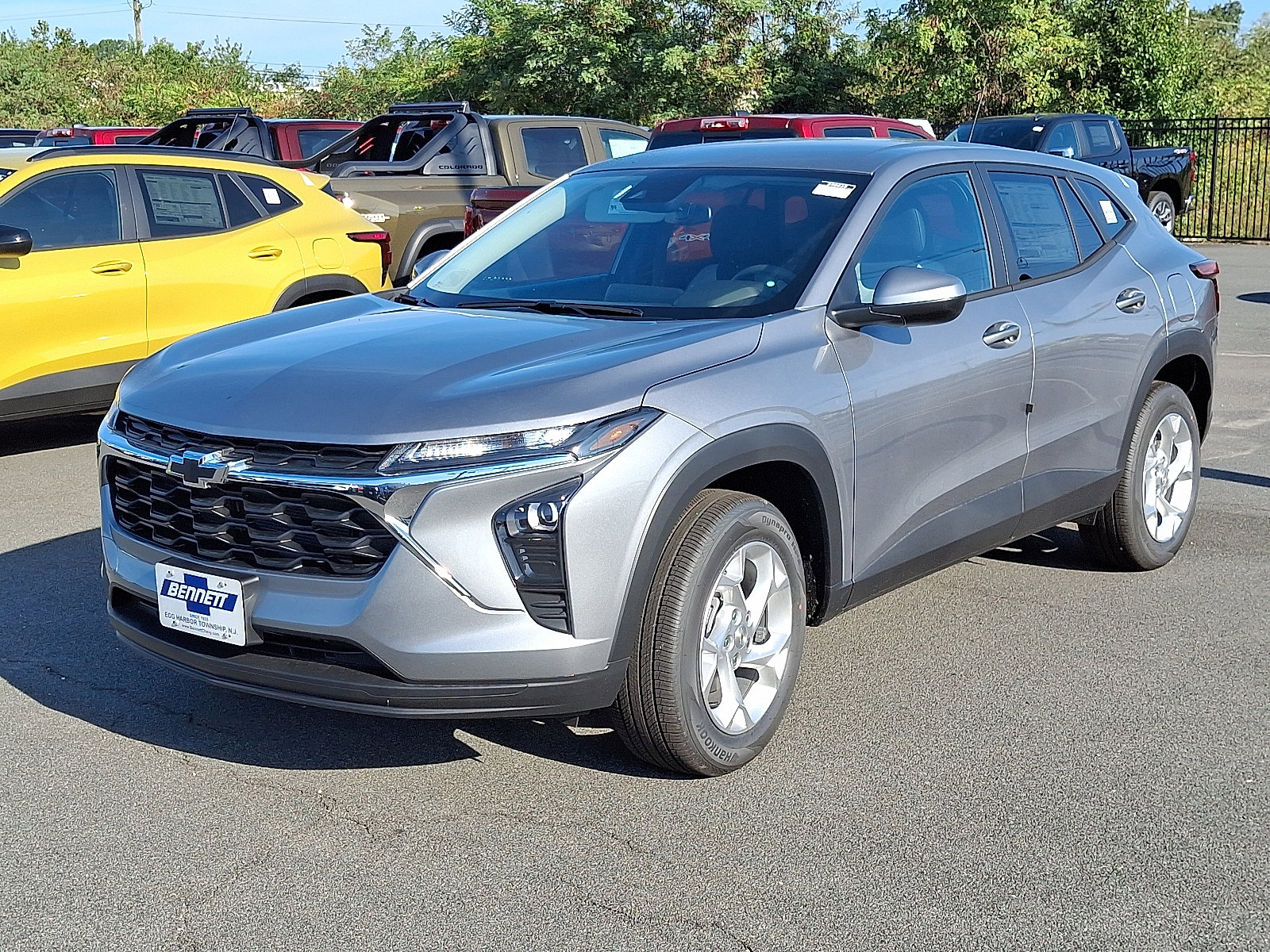 2025 Chevrolet Trax LS photo 3