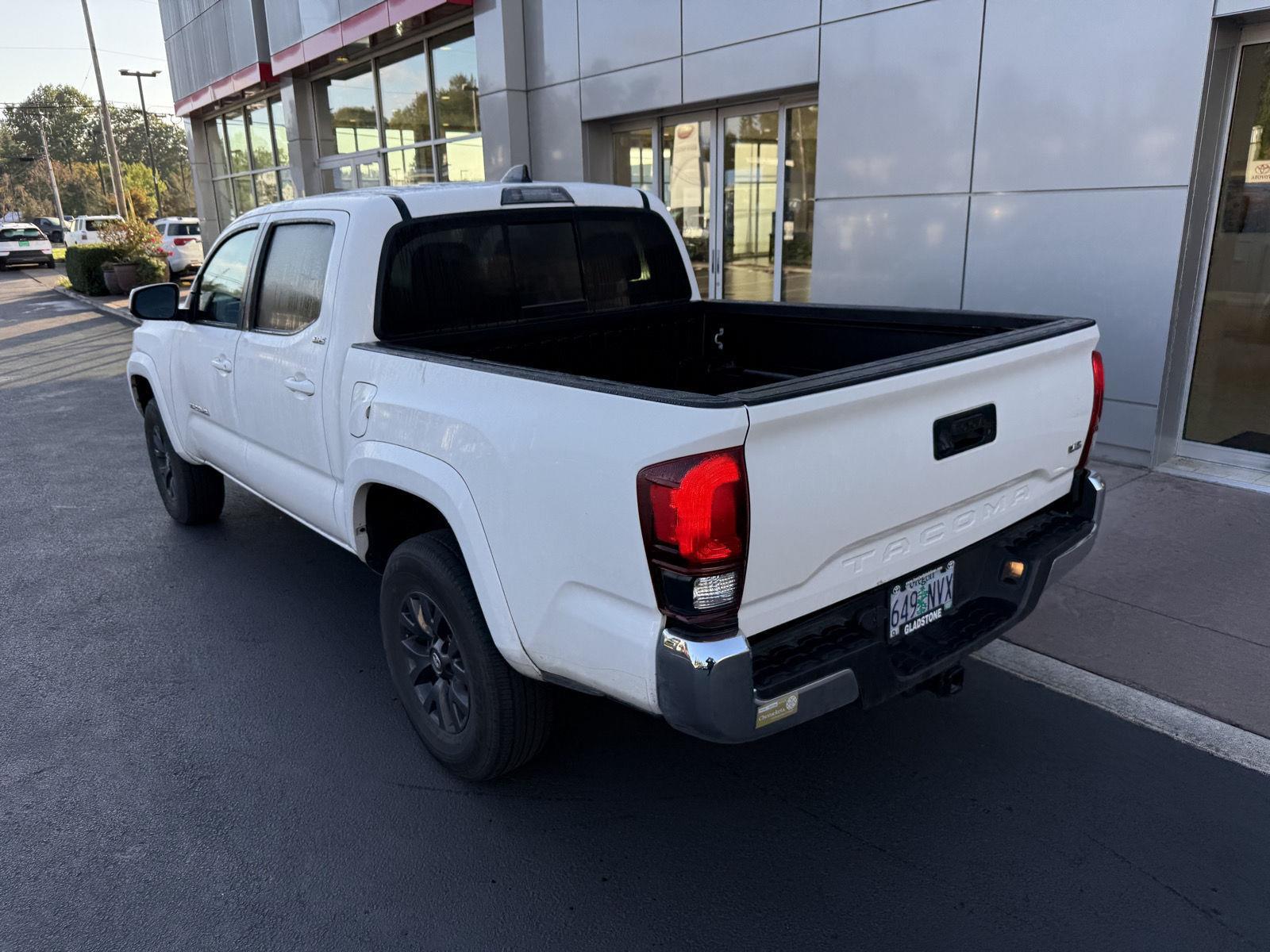 2022 Toyota Tacoma SR5 photo 3