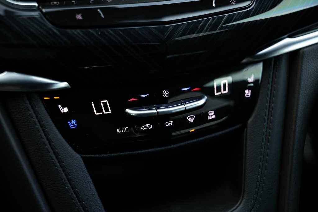 2024 Cadillac XT6 Premium Luxury photo 37