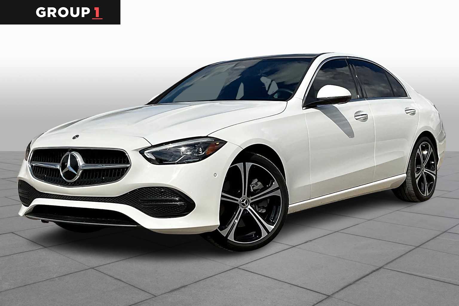 2025 Mercedes-Benz C-Class Sedan C 300's photo