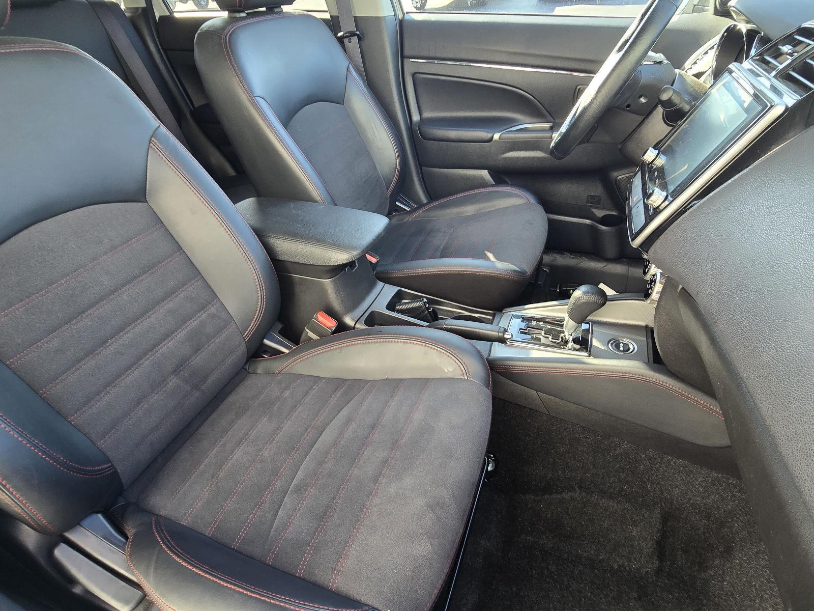 2024 Mitsubishi Outlander ES LE SE photo 26