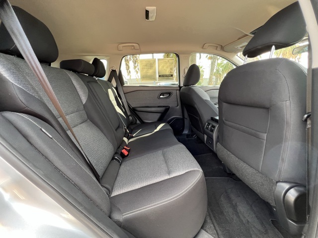 2021 Nissan Rogue SV photo 23
