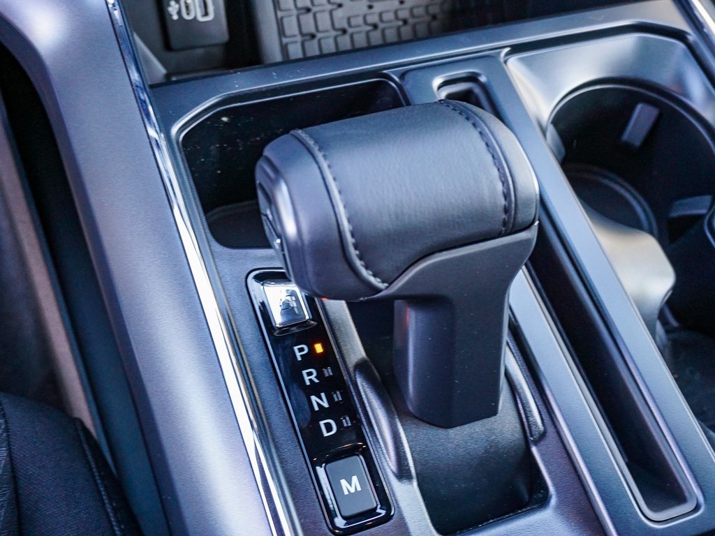 2025 Ford F-150 XLT photo 22