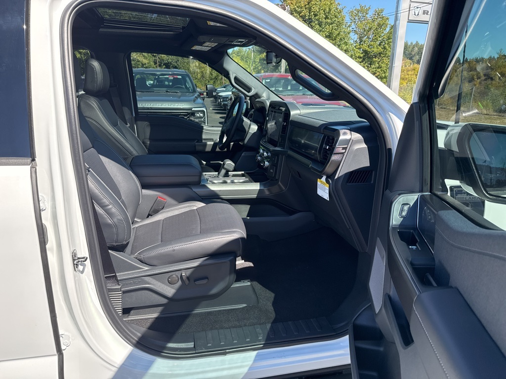2025 Ford F-150 Lariat photo 20