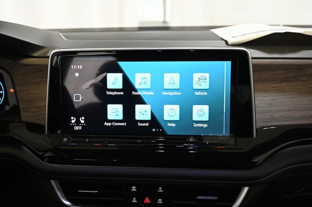 2026 Volkswagen Atlas SEL Premium R-Line photo 4