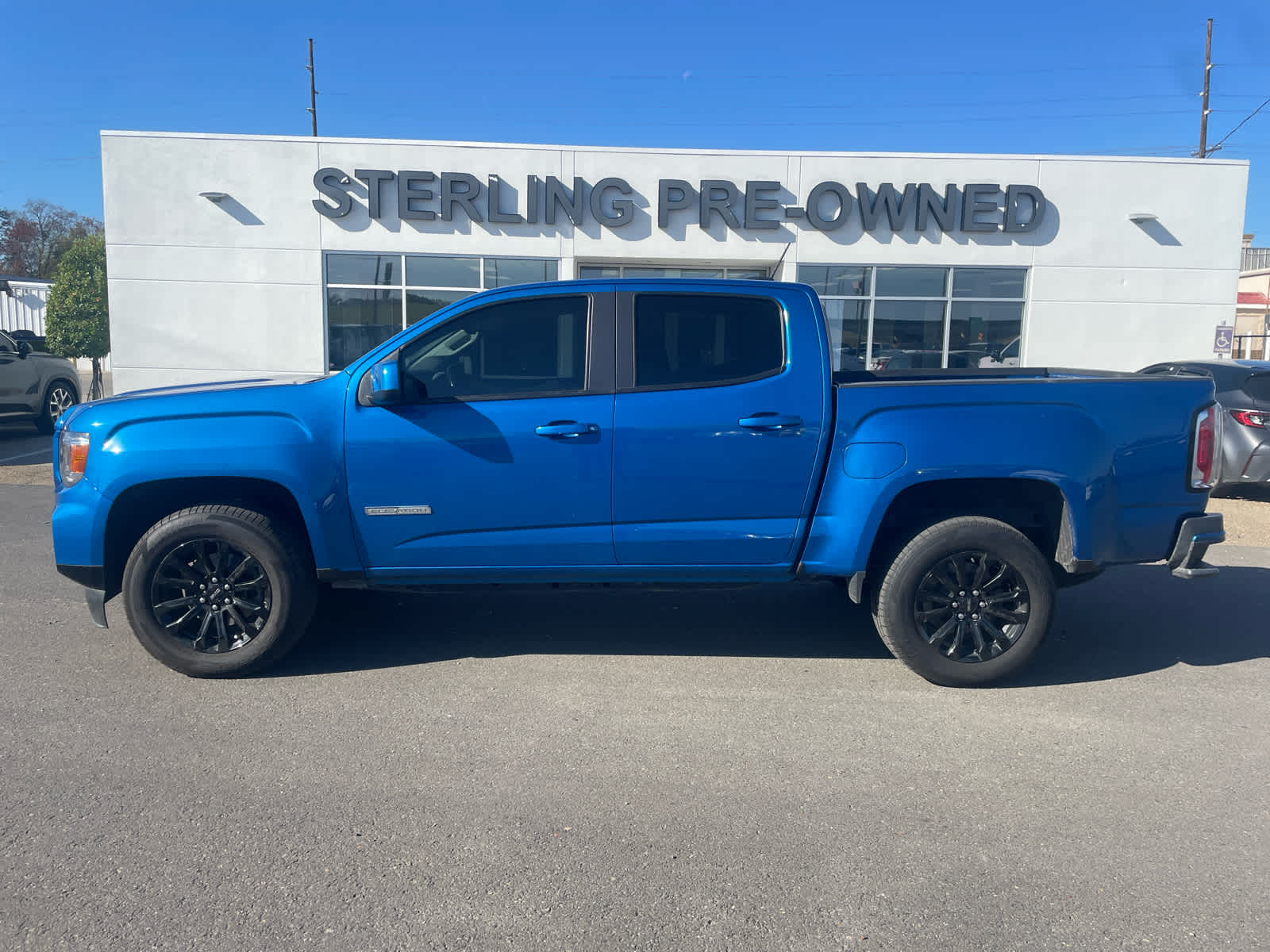 2022 GMC Canyon Elevation's photo