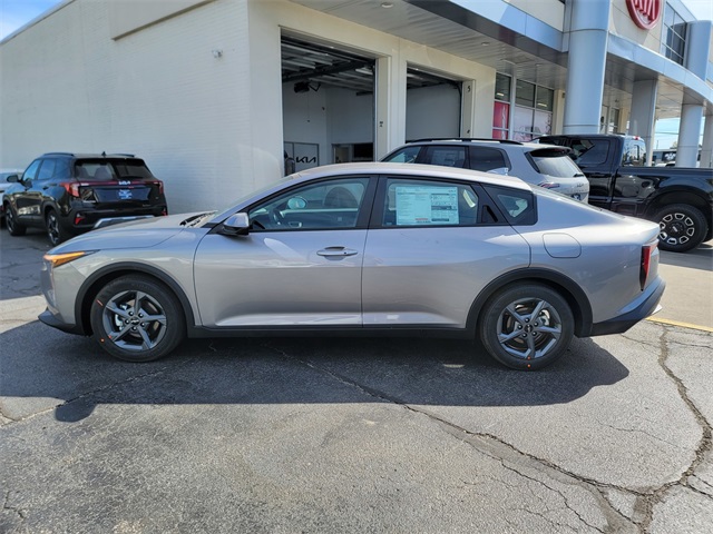 2025 Kia K4 LXS photo 6