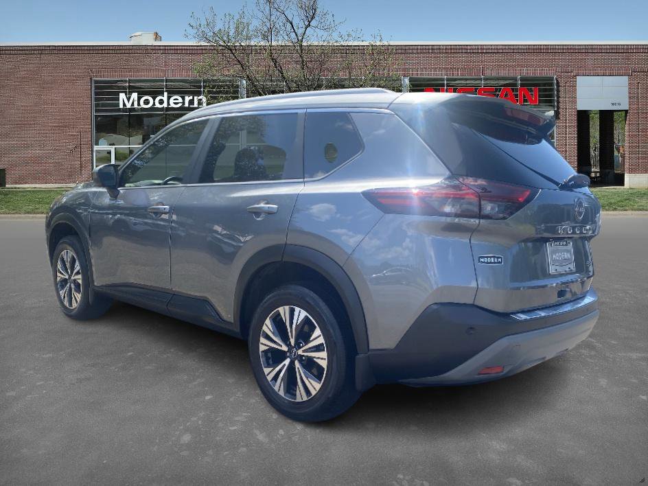 2023 Nissan Rogue SV photo 2