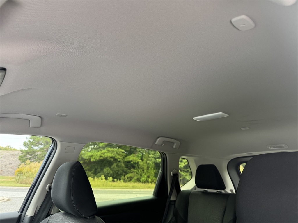2024 Nissan Rogue SV photo 19