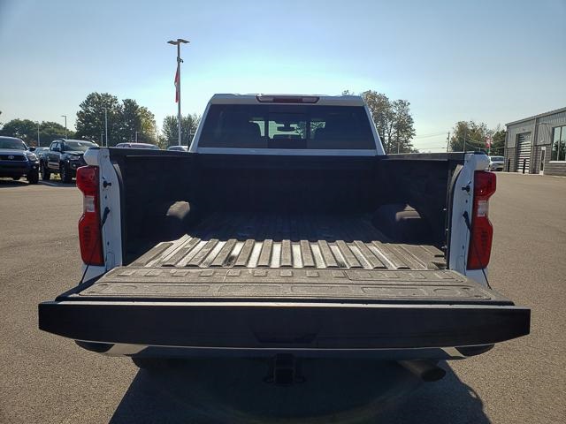 2023 Chevrolet Silverado 3500HD LT photo 24