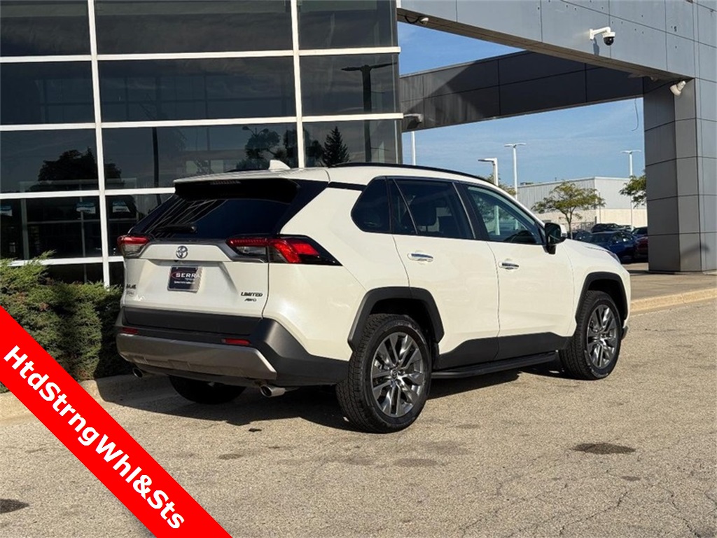 2022 Toyota RAV4 Limited photo 2
