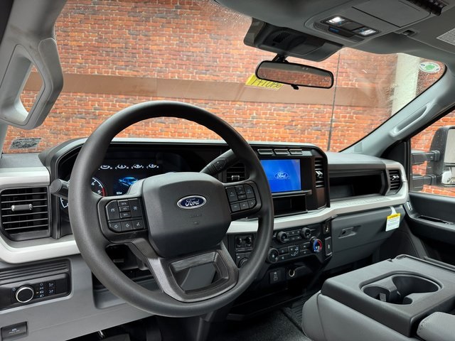 2024 Ford F-550 XL photo 11