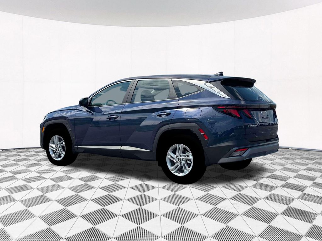 2026 Hyundai Tucson SE photo 4
