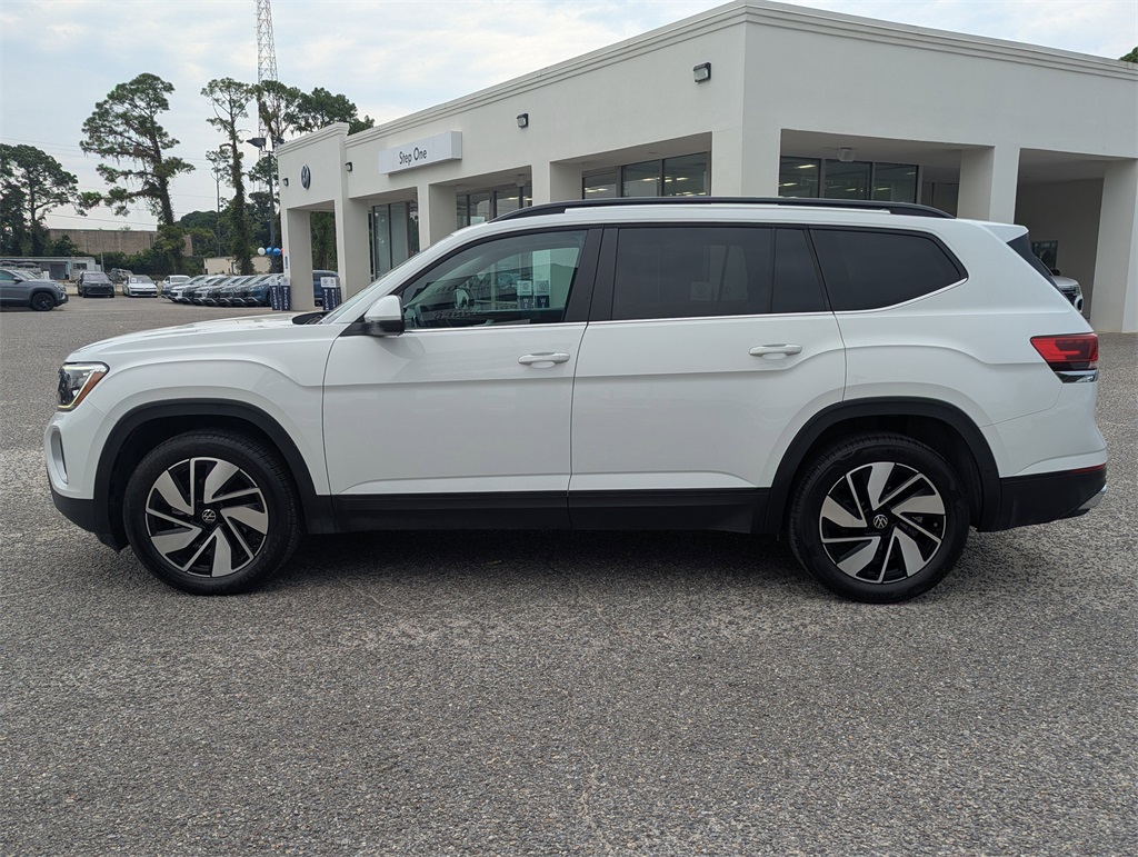 2024 Volkswagen Atlas SE Technology photo 3