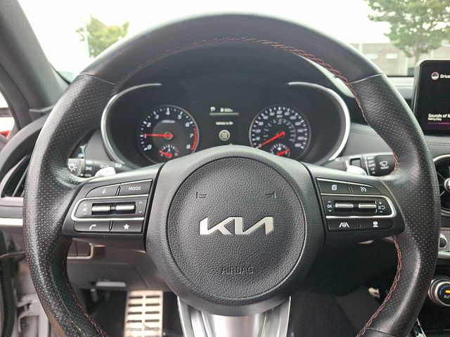 2022 Kia Stinger GT-Line photo 21