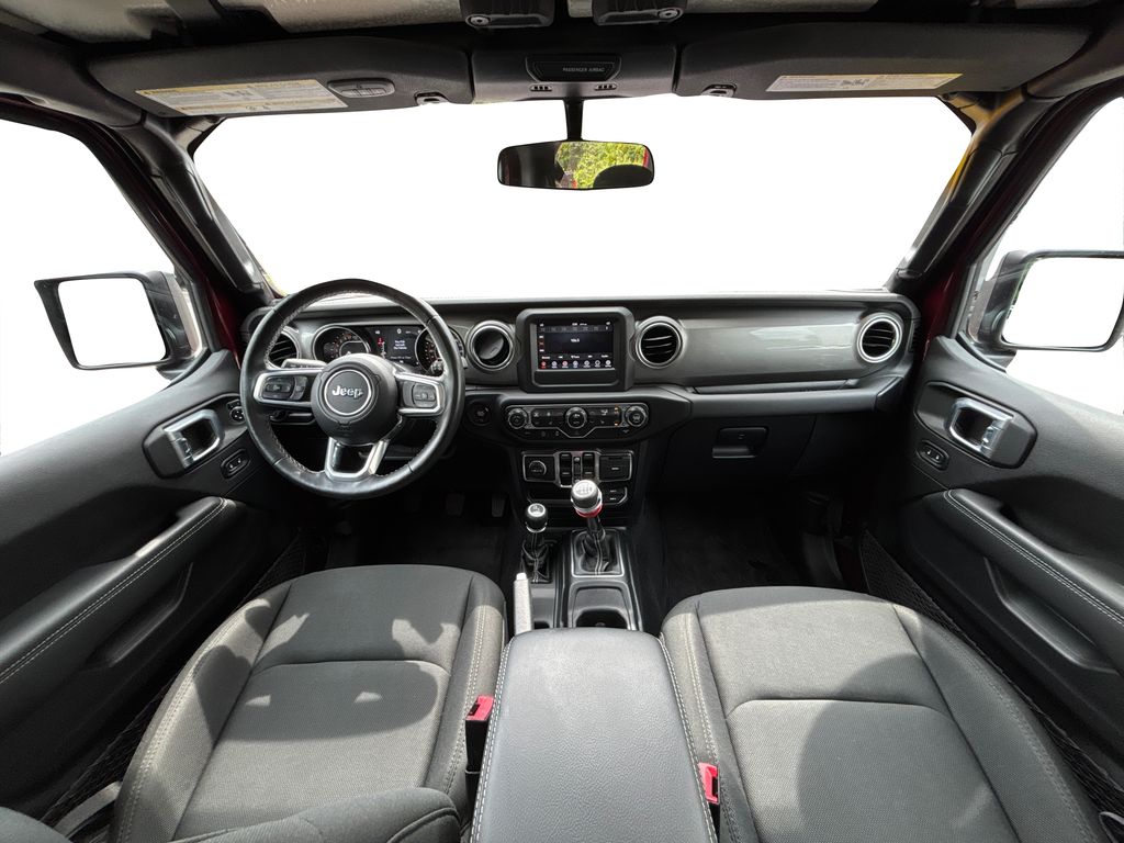 2021 Jeep Wrangler Unlimited Sahara photo 15
