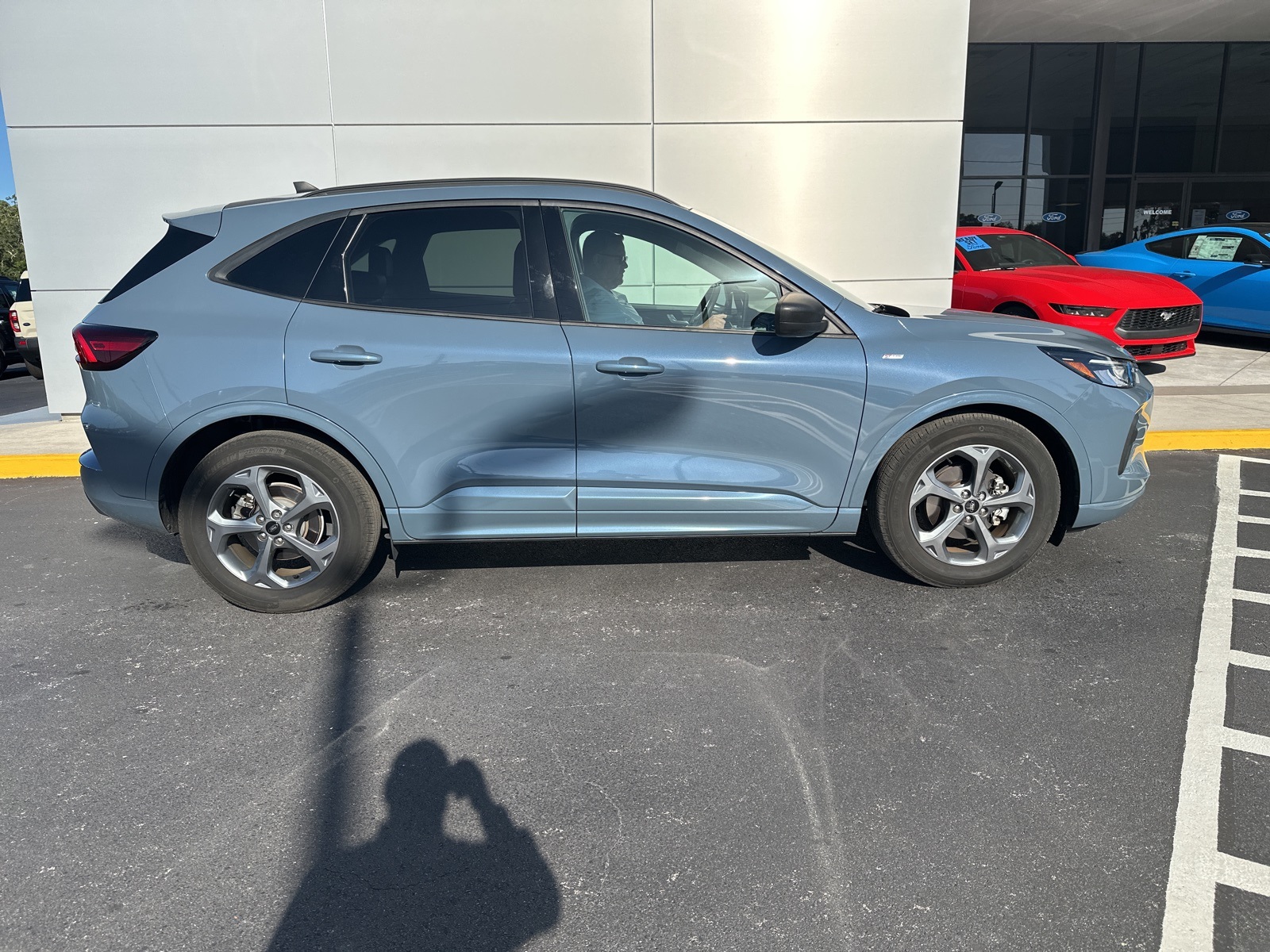 2023 Ford Escape ST-Line photo 3