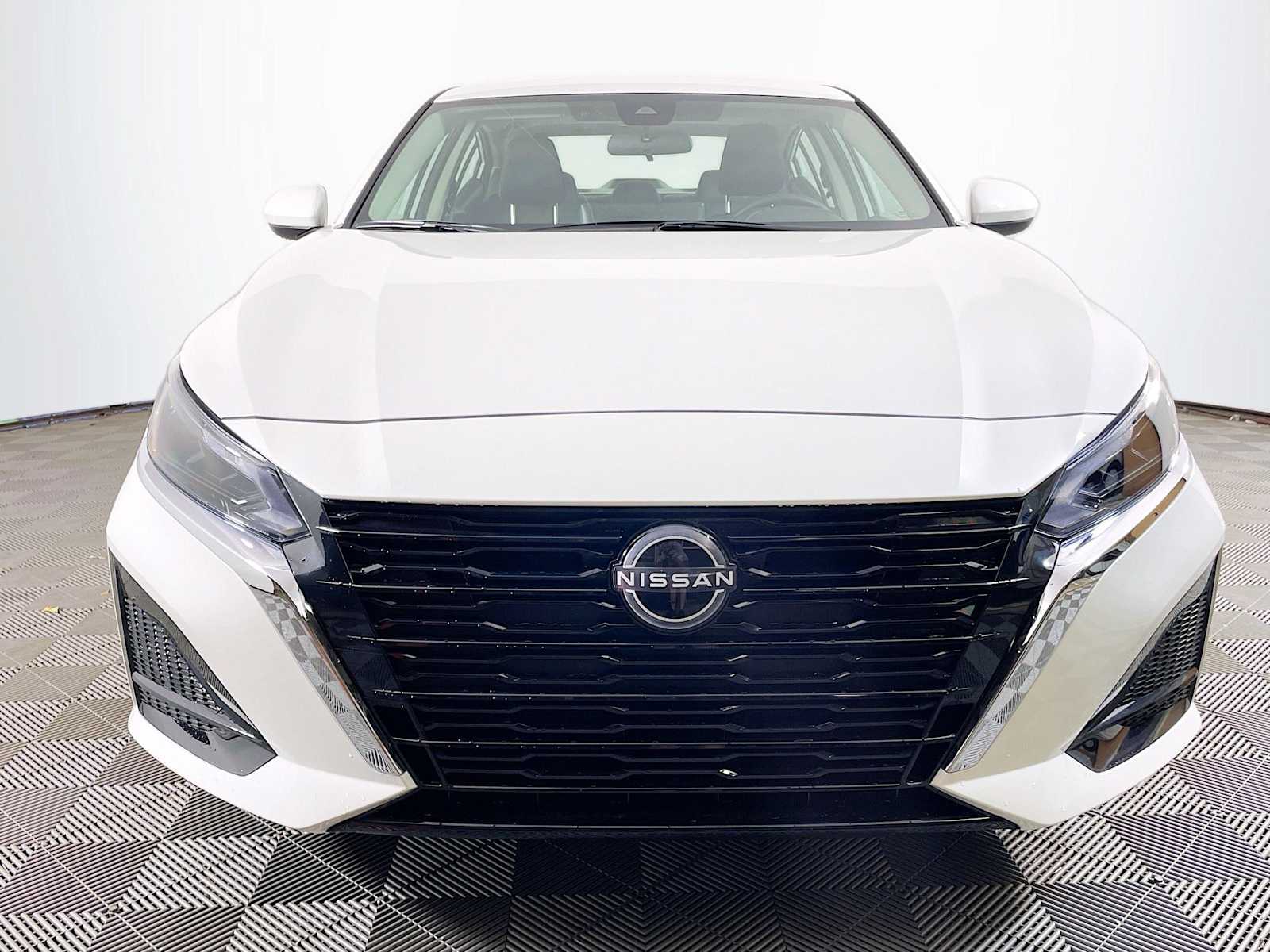 2025 Nissan Altima SV Special Edition photo 7