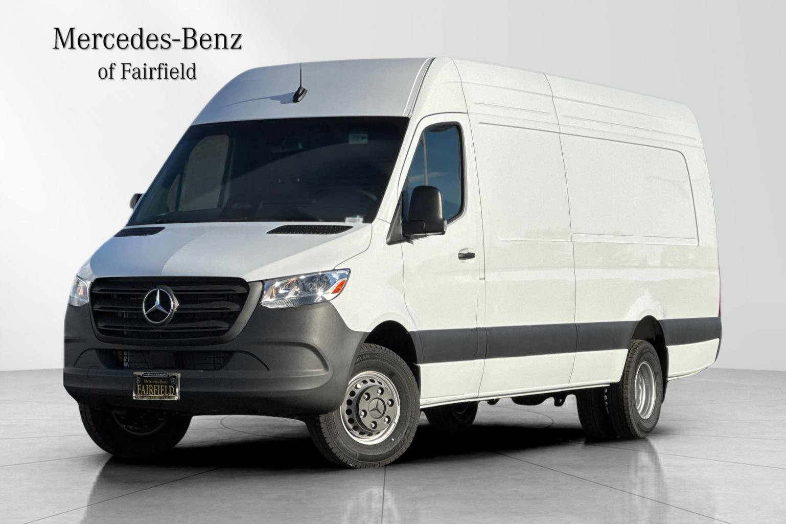 2025 Mercedes-Benz Sprinter Cargo Van Base's photo