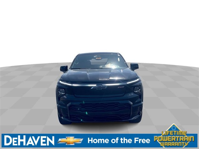 2025 Chevrolet Silverado EV RST photo 3
