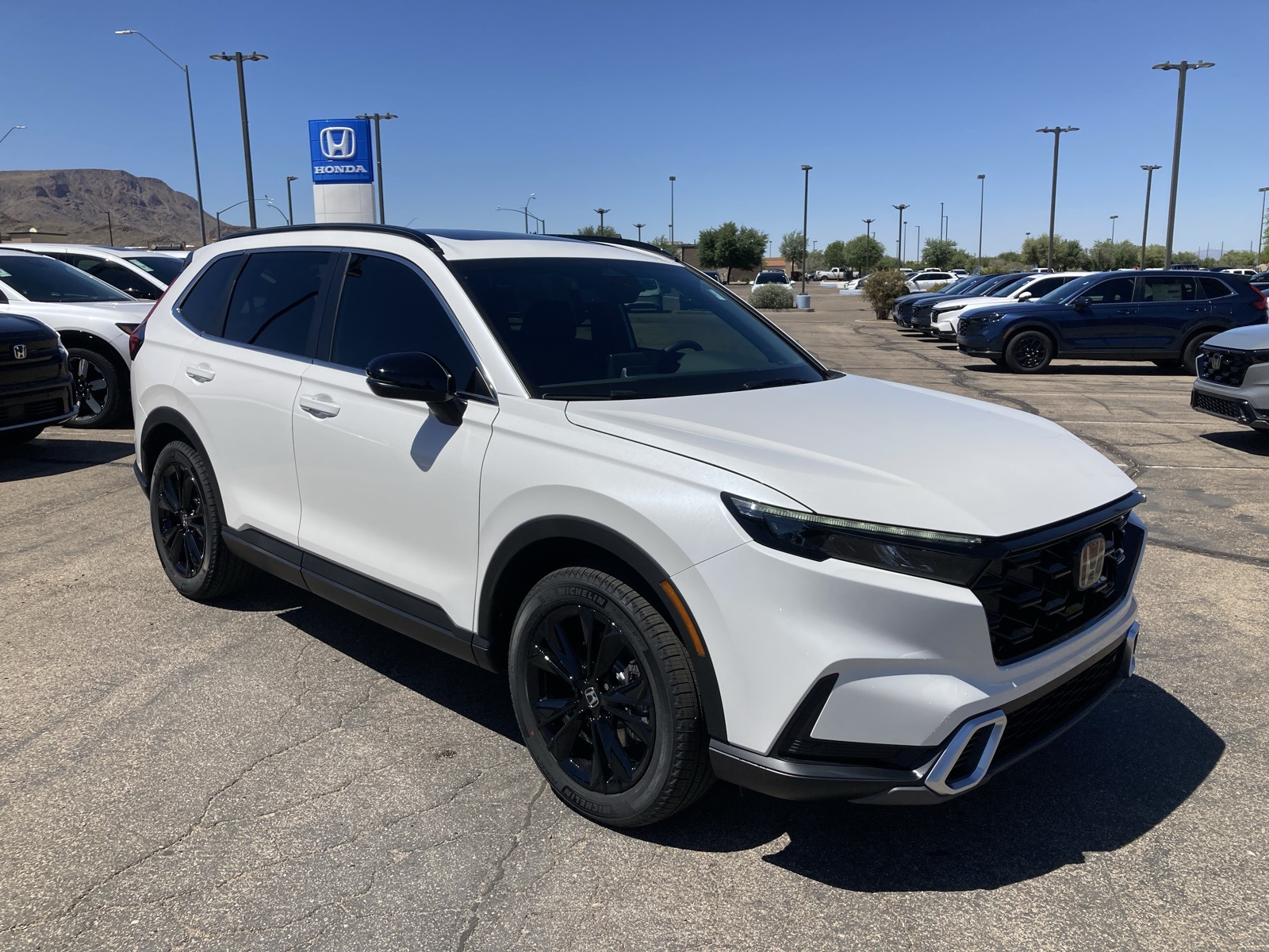2025 Honda CR-V Hybrid Sport Touring photo 3