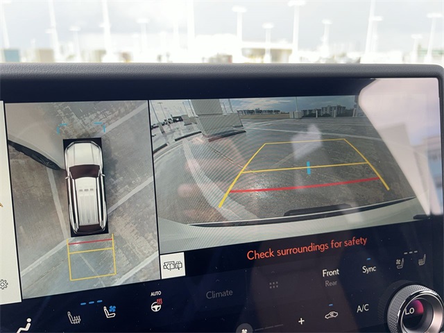 2024 Lexus GX Luxury - Photo 17