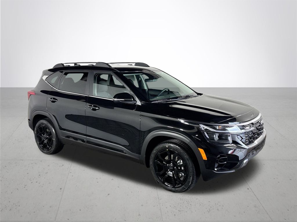 2025 Kia Seltos S X-Line photo 4