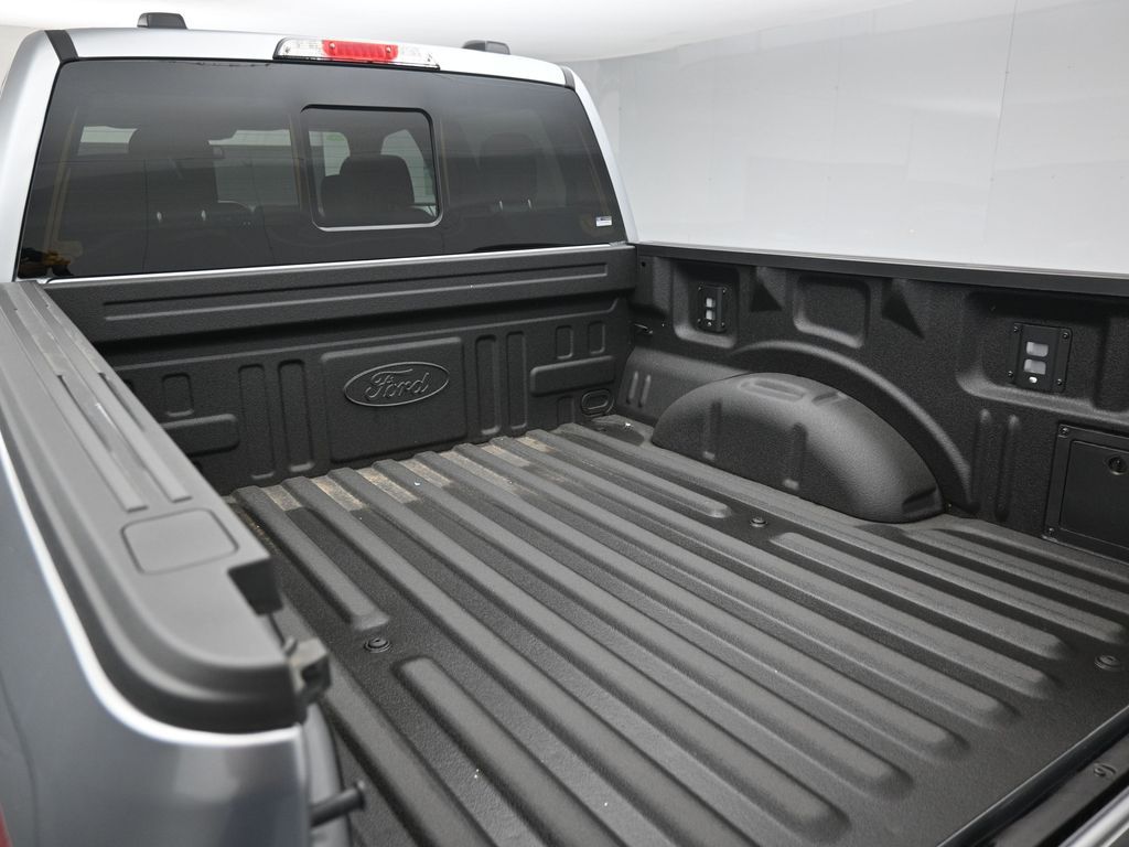 2025 Ford F-150 Lariat photo 26