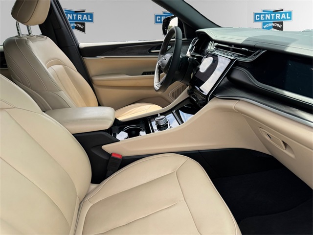 2022 Jeep Cherokee Limited 4xe photo 14