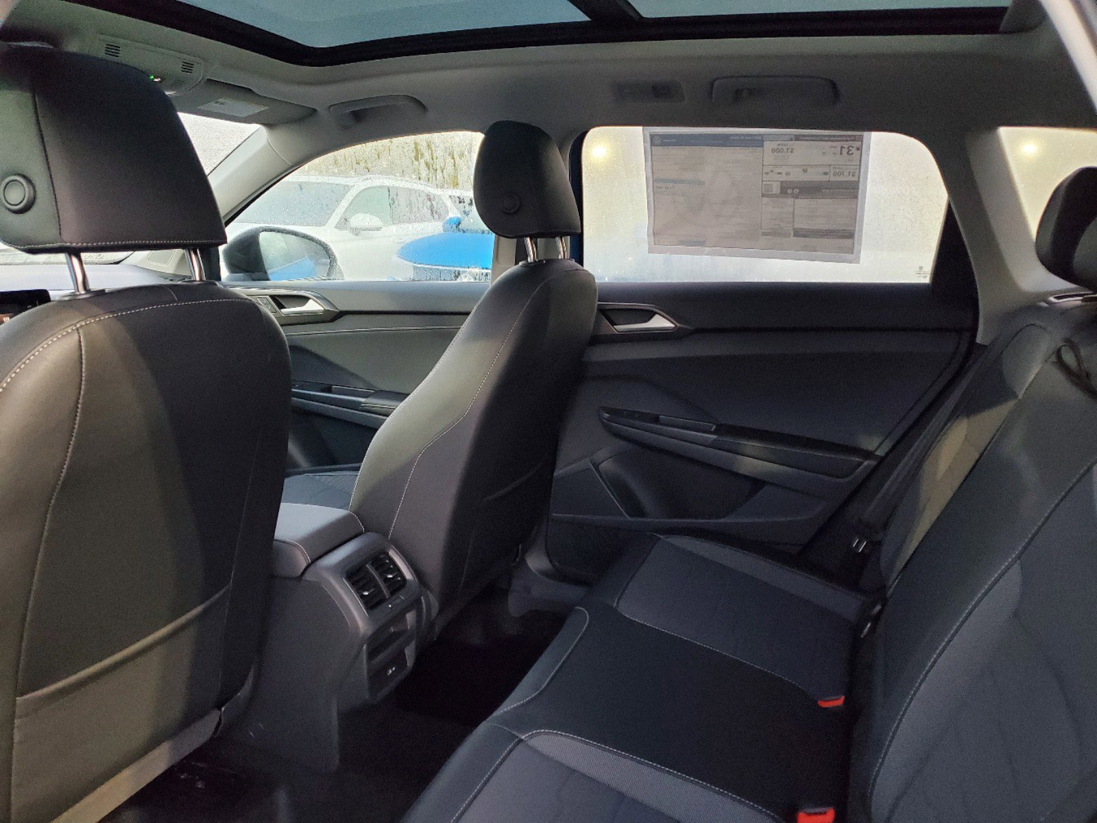 2025 Volkswagen Taos SE photo 2