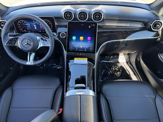 2026 Mercedes Benz GLC 300 4MATIC photo 3