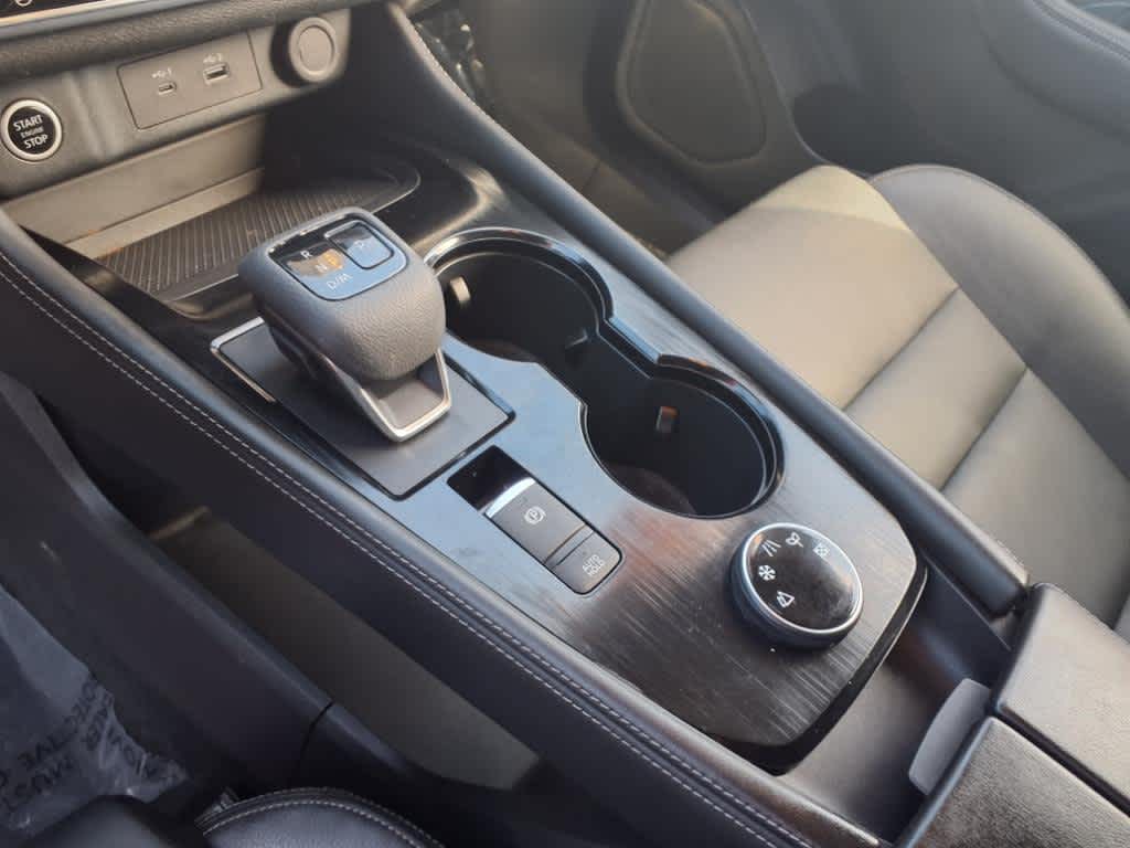 2023 Nissan Rogue SL photo 17
