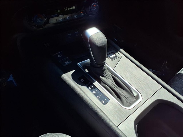 2026 Nissan Kicks SV photo 16