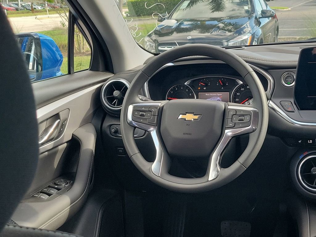 2025 Chevrolet Blazer 2LT photo 25