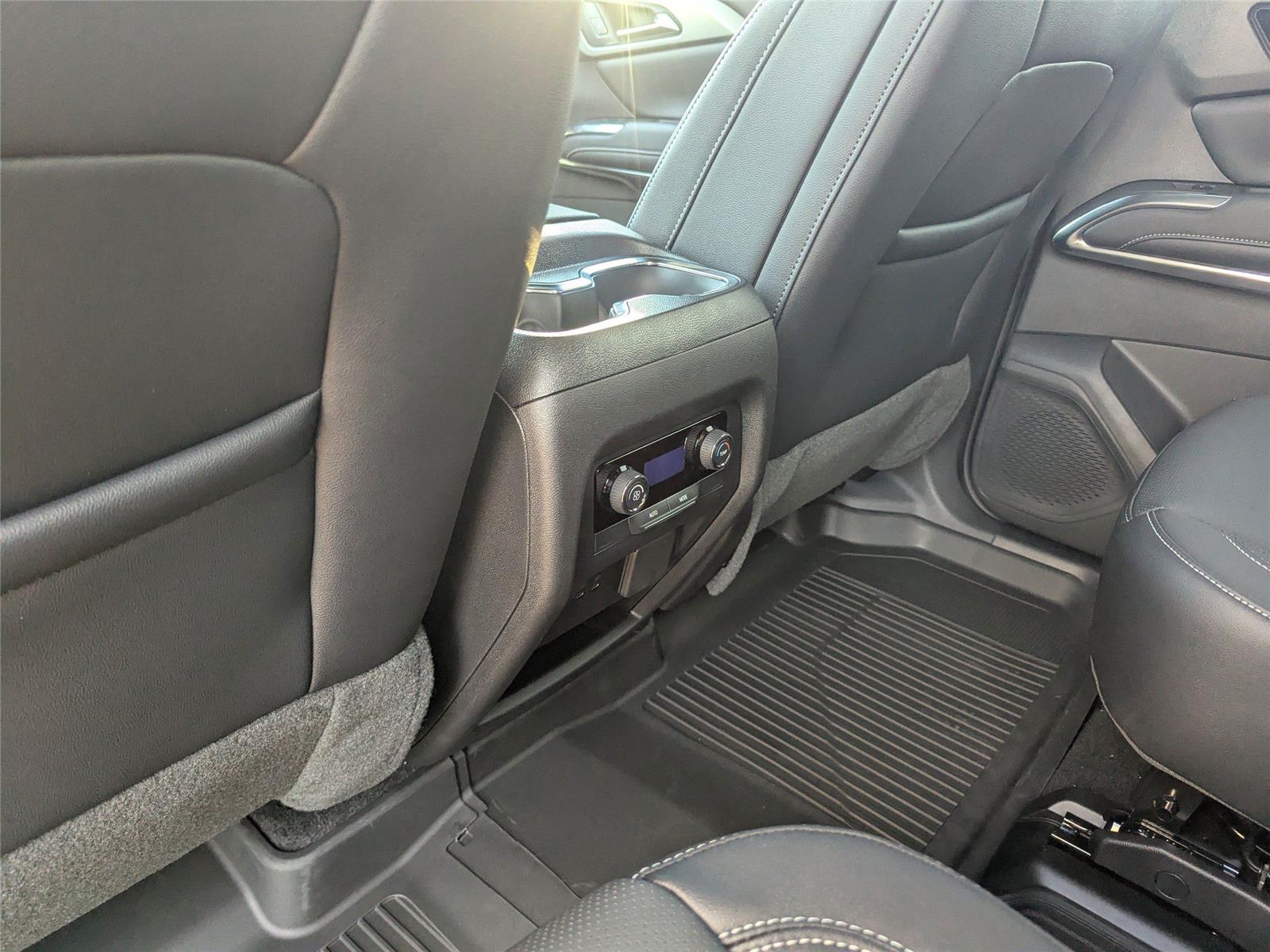 2026 Chevrolet Traverse photo 16