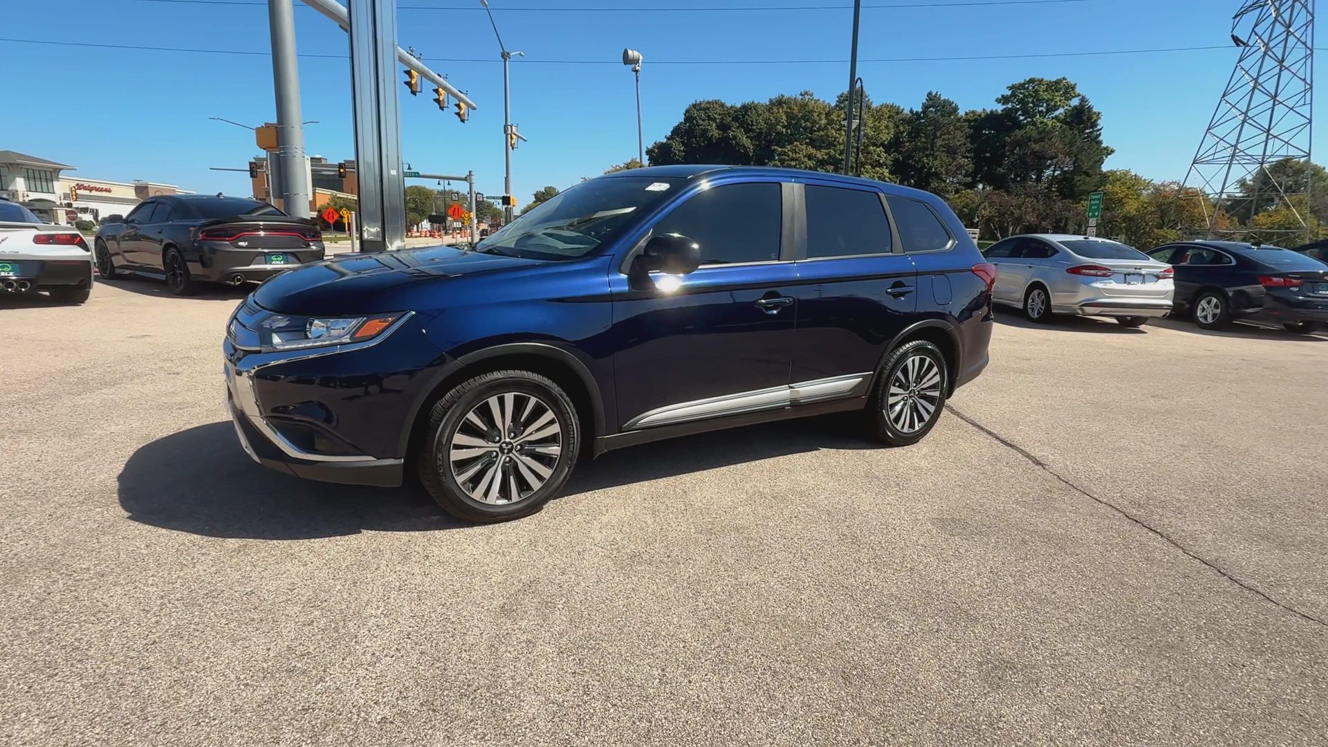 2020 Mitsubishi Outlander ES photo 27